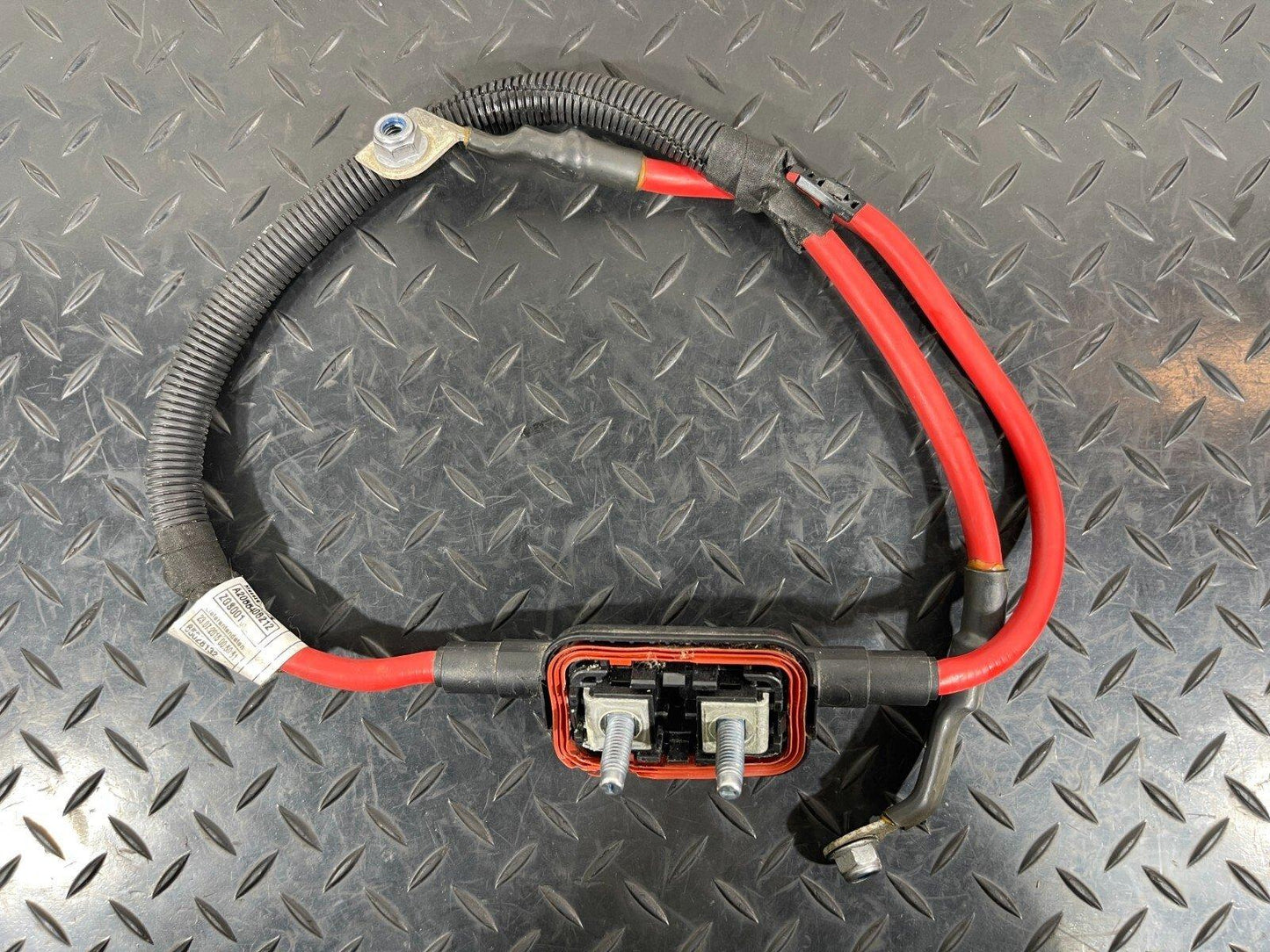 14-21 MERCEDES BENZ C300h W205 GENUINE POSITIVE BATTERY CABLE A2055406212
