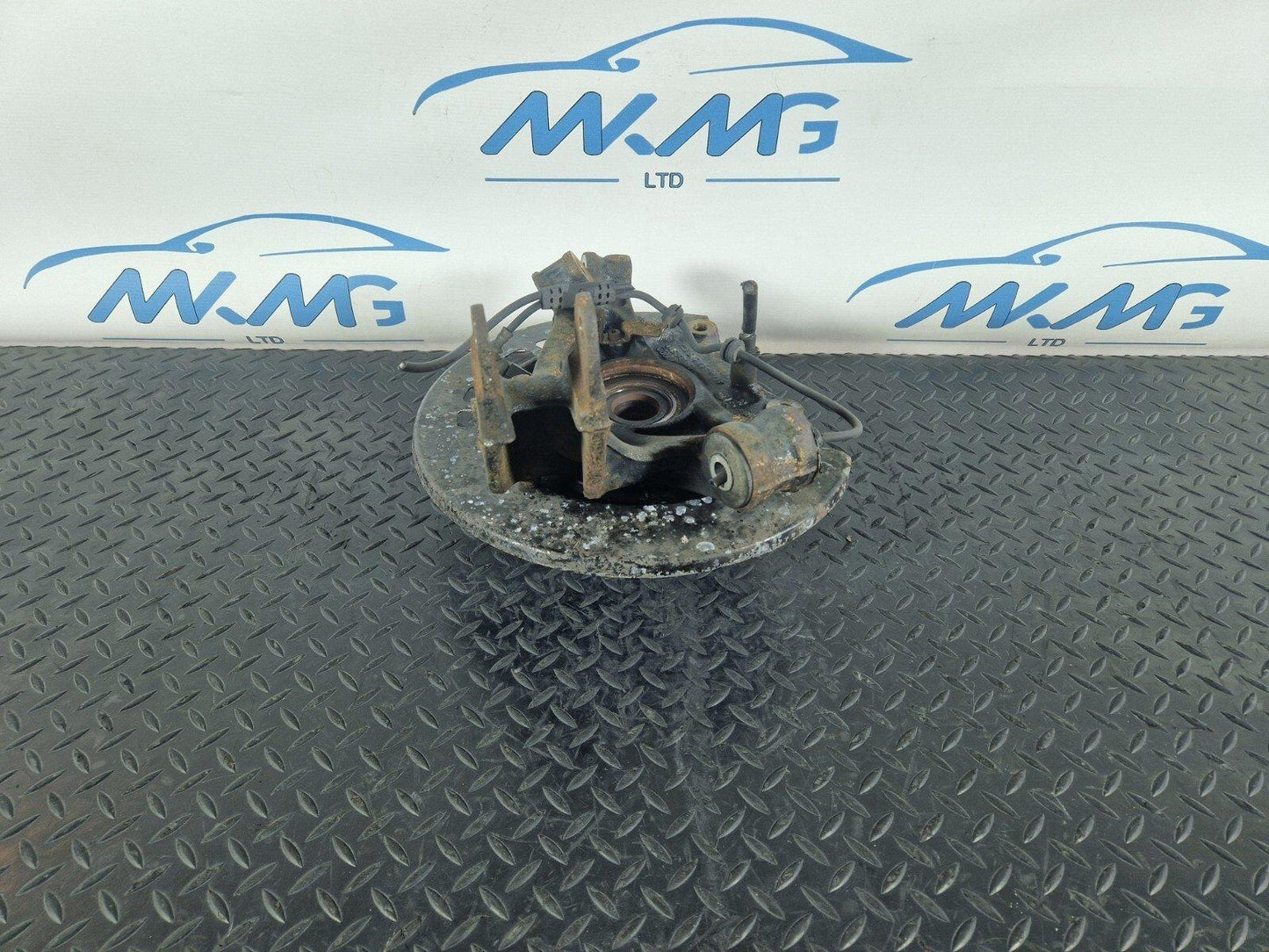 10-15 AUDI Q7 4L REAR WHEEL CARRIER KNUCKLE BRAKE DISC PLATE LEFT N/S 7L8505435A