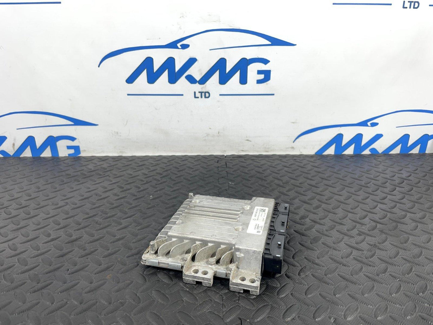 12-18 MERCEDES A-CLASS W176 GENUINE ENGINE ECU 1.5 CDI OM607 A6079002000