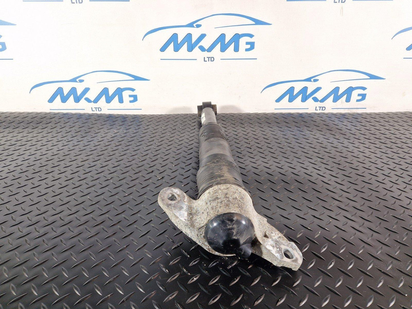 19-ON RANGE ROVER EVOQUE L551 REAR LEFT & RIGHT SHOCK ABSORBER K8D2-18080-AC