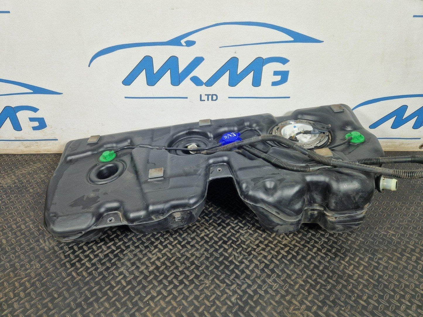 14-21 BMW 2 SERIES GRAN TOURER F45 F46 218i OEM FUEL TANK WITH PUMP 7482652