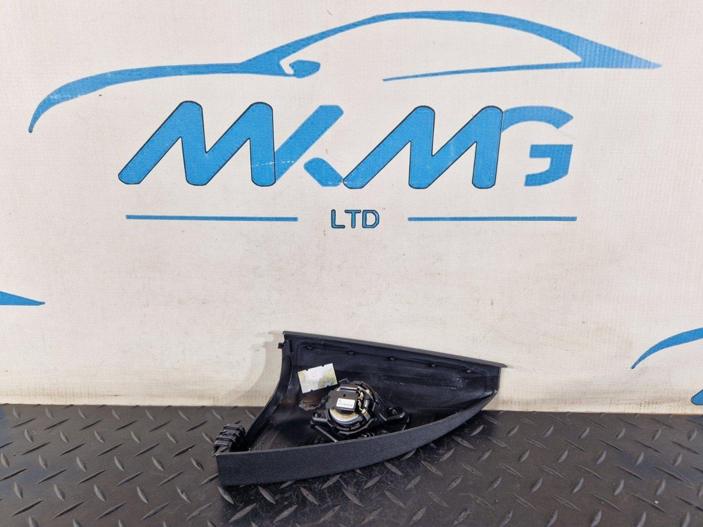 11-19 MERCEDES BENZ ML W166 RIGHT DOOR TRIANGLE SPEAKER A1667200244