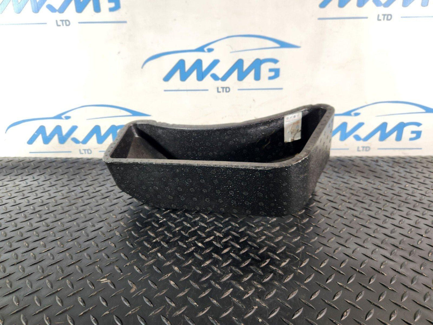 10-18 VW TOUAREG 7P GENUINE TRUNK BOOT FOAM 7P6863220A
