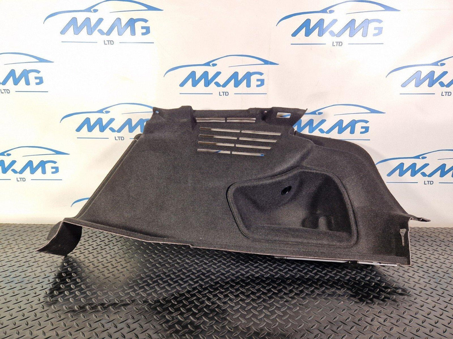 16-19 AUDI A4 B9 OEM REAR RIGHT DRIVER O/S BOOT PANEL TRIM 8W5863880