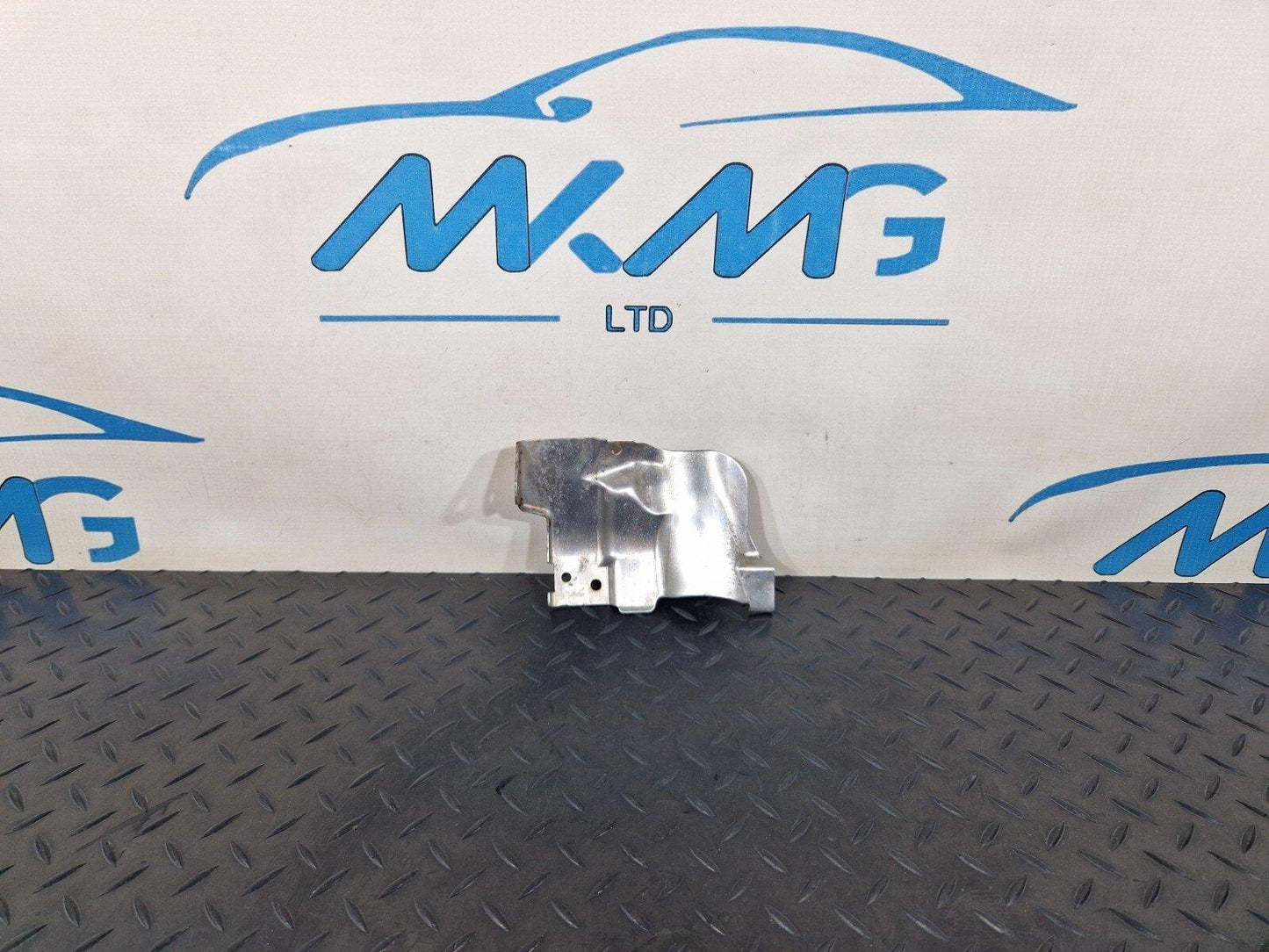 14-21 MERCEDES BENZ C220d W205 GENUINE OEM PROTECTIVE SHIELD PLATE A7252710600
