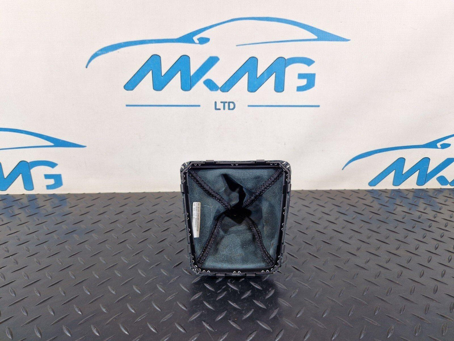 14-19 MERCEDES BENZ GLA X156 GENUINE OEM GEARKNOB A1763641710