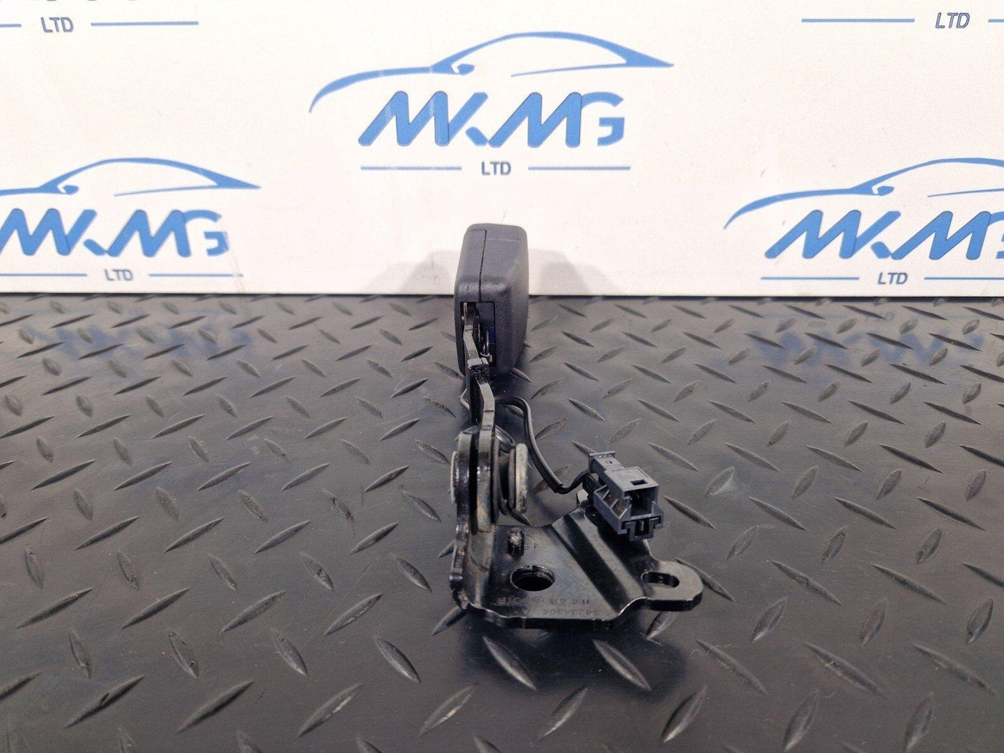 19-ON MERCEDES B CLASS W247 REAR LEFT SEAT BELT A2478600569