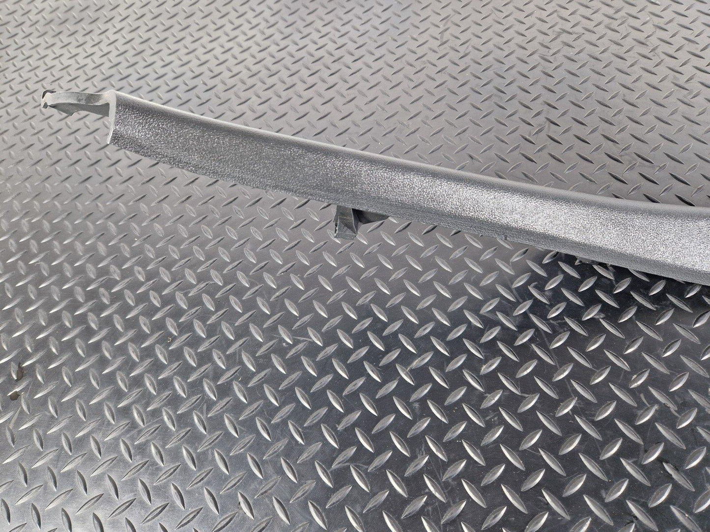 12-18 AUDI A6 C7 GENUINE RIGHT DRIVER SIDE C PILLAR INNER TRIM 4G0867768A