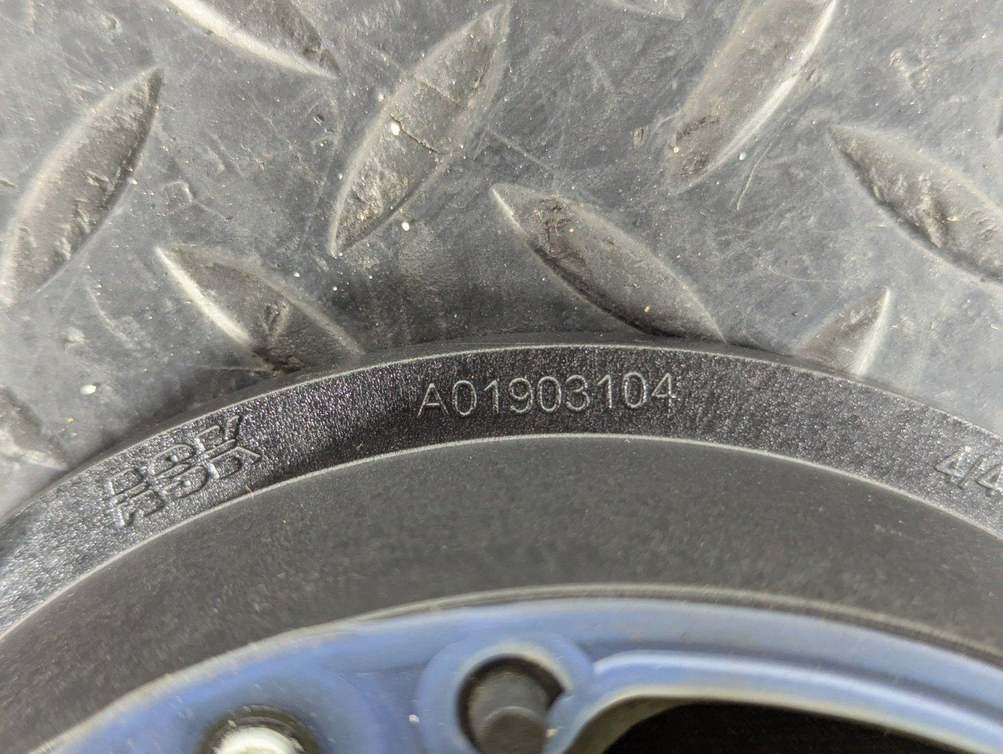 13-19 MERCEDES BENZ CLA C117 GENUINE FRONT LEFT DOOR SPEAKER A01903104