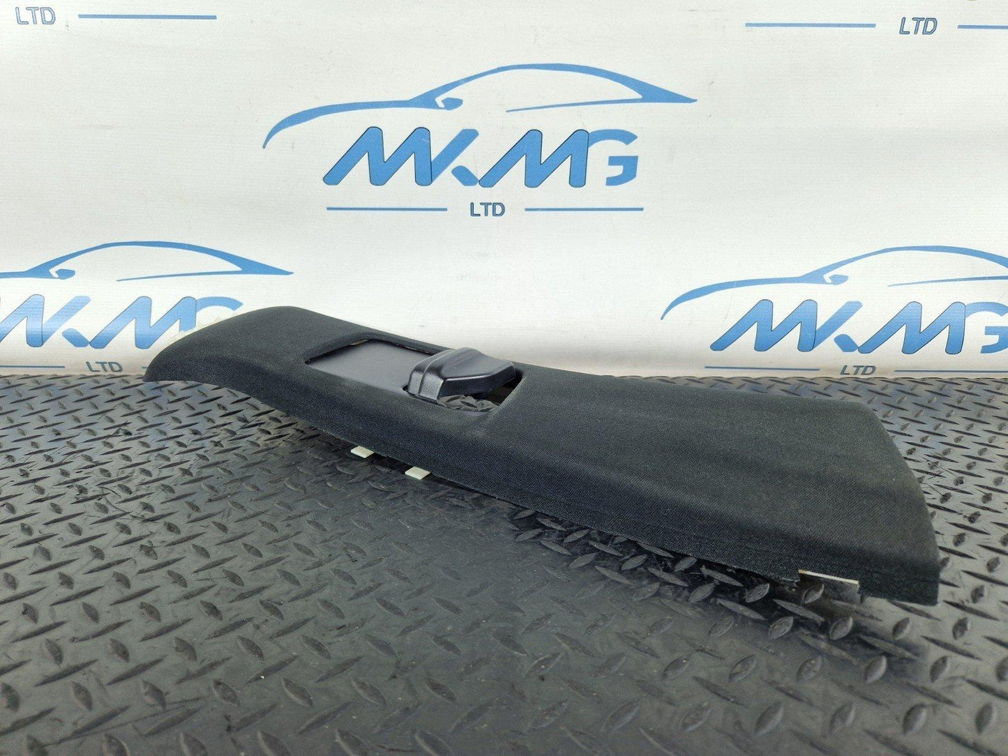 11-19 MERCEDES BENZ ML W166 GENUINE RIGHT SIDE UPPER B PILLAR TRIM A1668680239