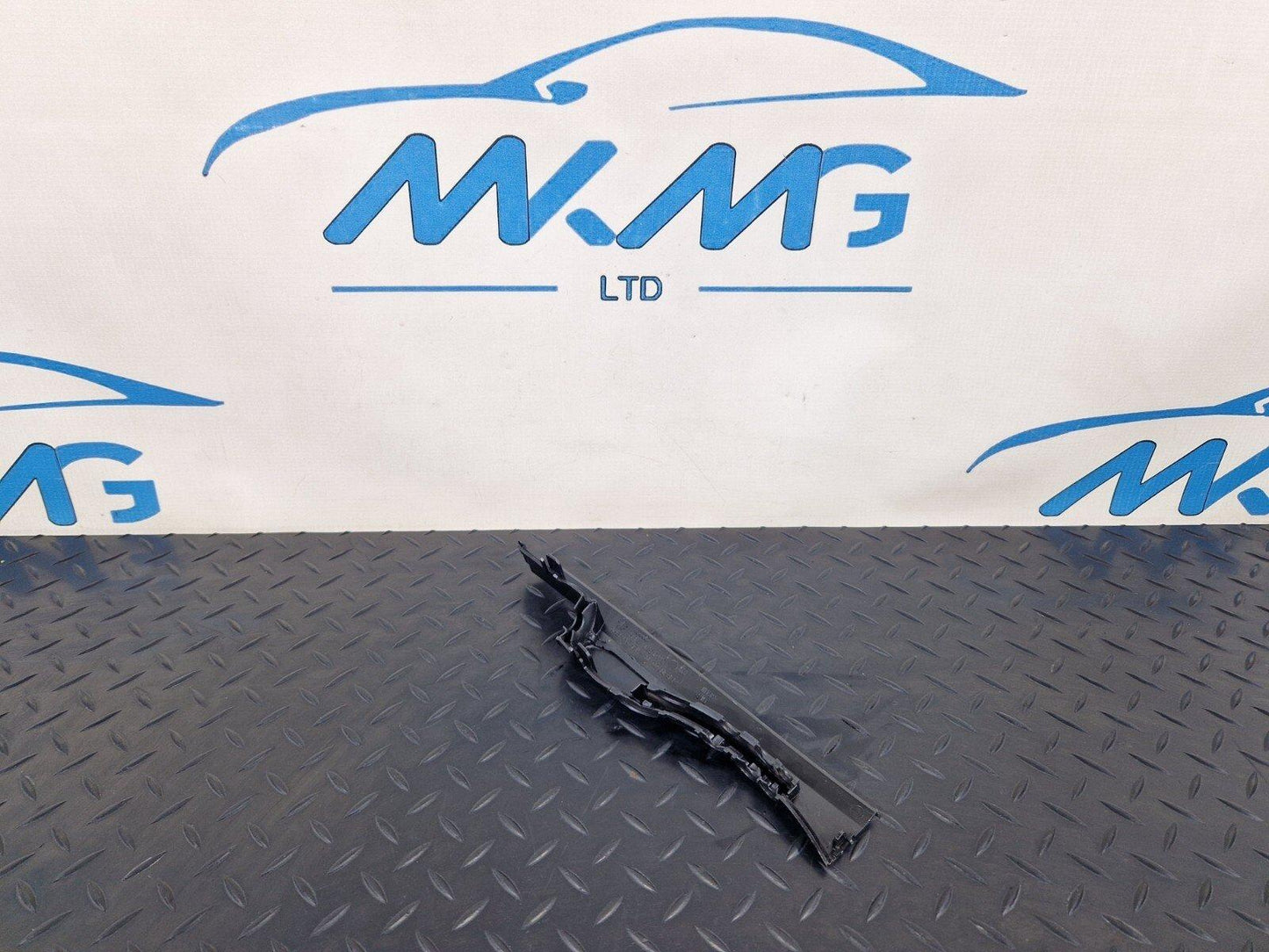 16-24 AUDI A5 F5 WIPER MOTOR COVER TRIM 8W0971871H
