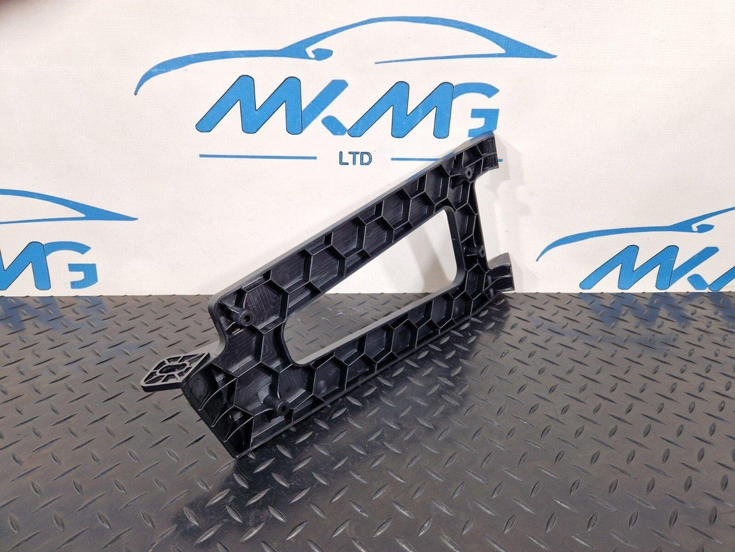 10-18 AUDI A7 4G S-LINE GENUINE AMPLIFIER MOUNT BRACKET 4G0907348B