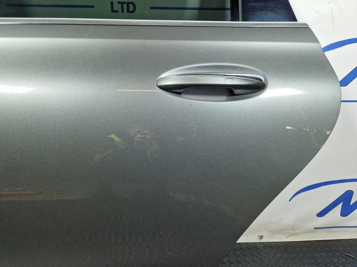 19-ON MERCEDES BENZ B CLASS W247 REAR LEFT N/S COMPLETE DOOR IN GREY 787