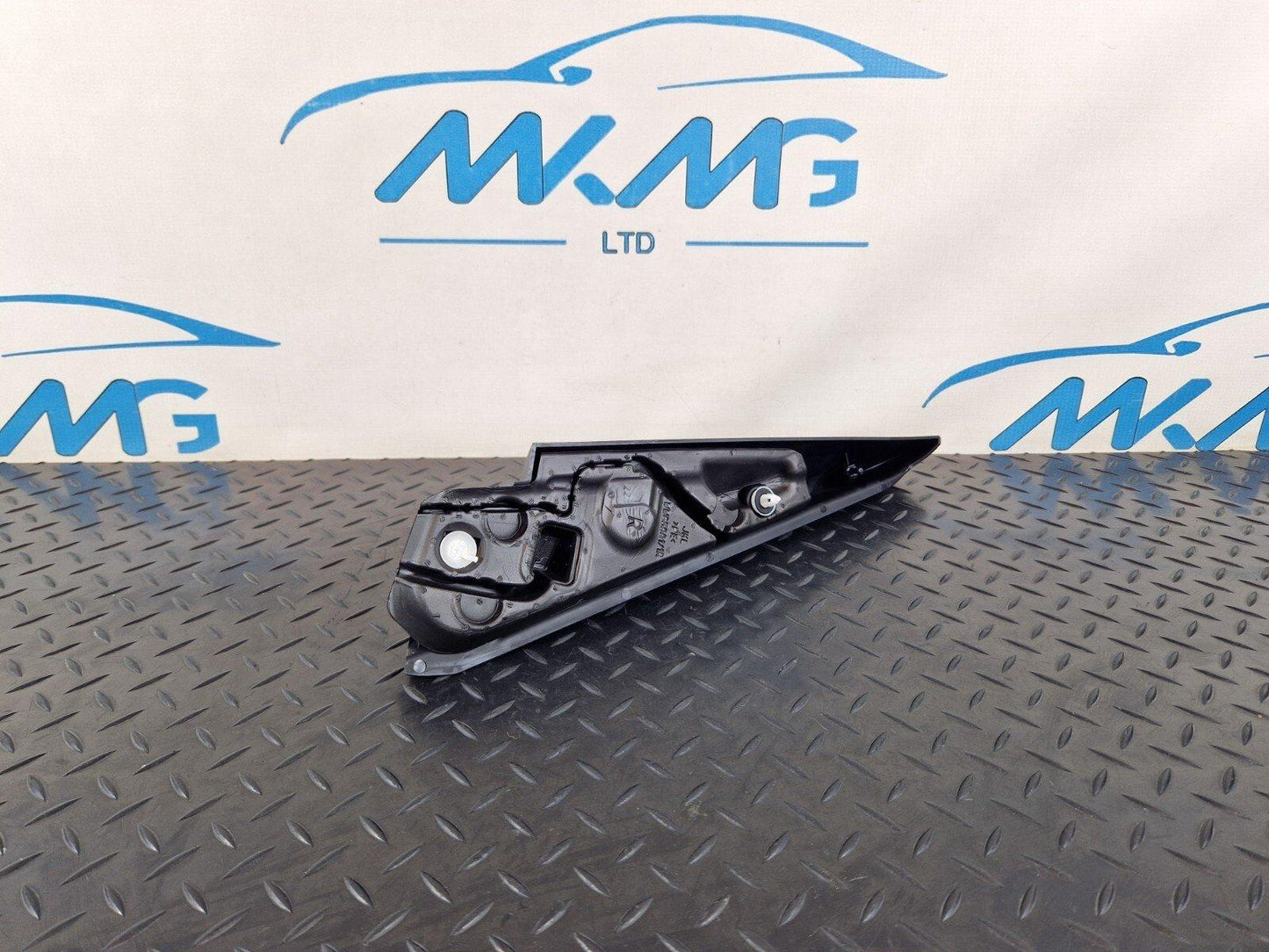 14-21 BMW 2 SERIES 218d GRAN TOURER F46 OEM FRONT DRIVER SIDE DOOR TRIM 7333896