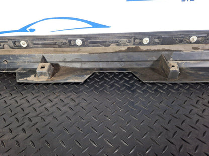 2019-ON  LAND ROVER DISCOVERY L550 LCI LEFT N/S  SKIRT IN BLACK FK72-10155-AE