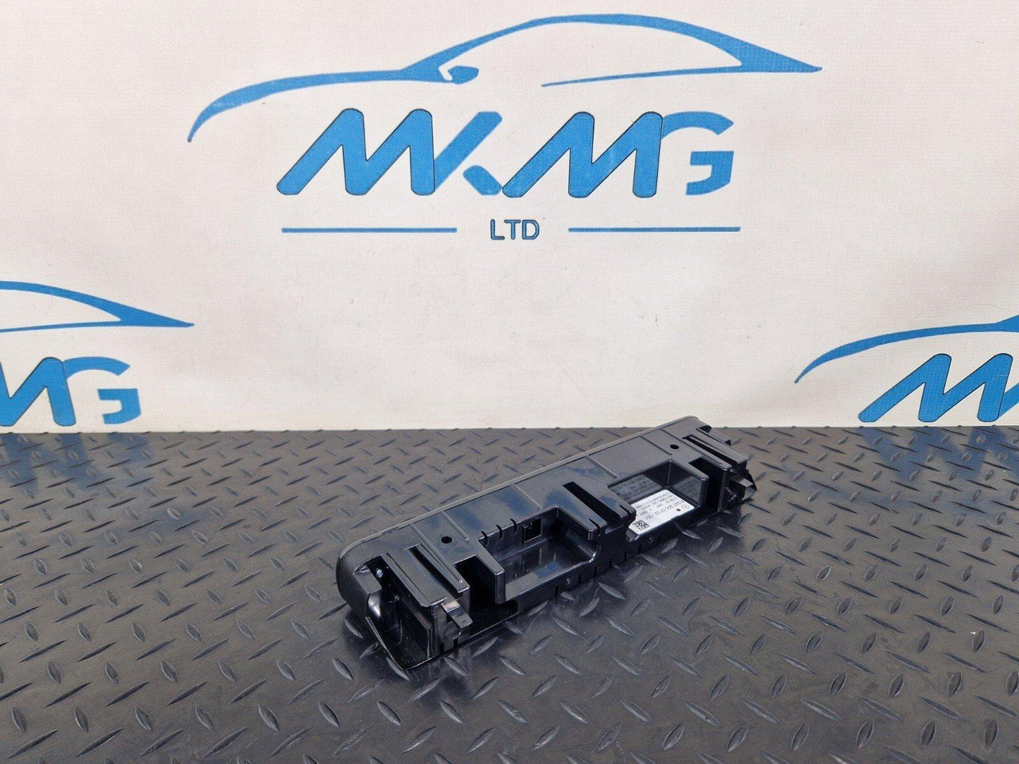 18-ON MERCEDES A CLASS W177 A/C HEATER CONTROL SWITCH PANEL A2479055702