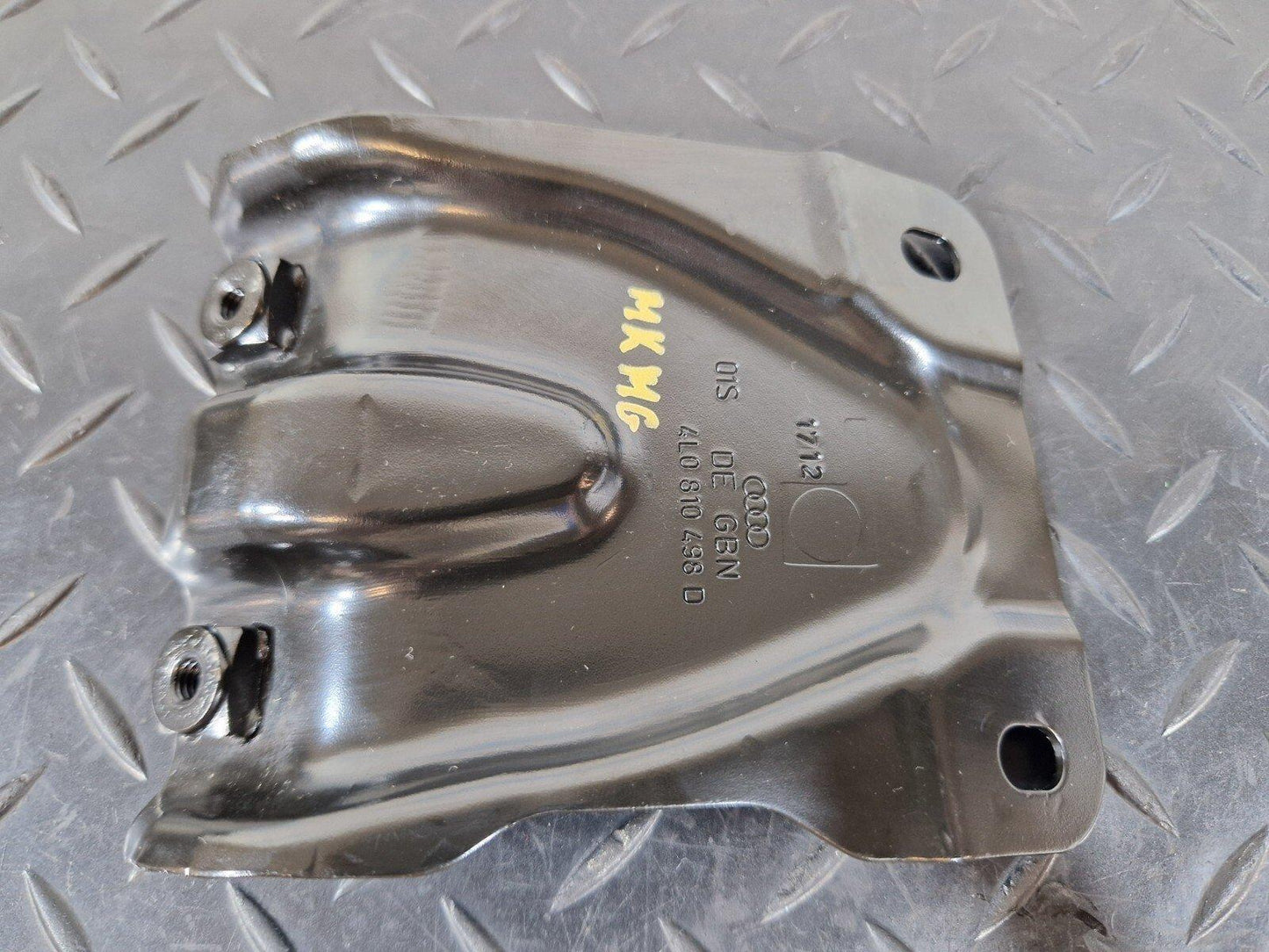 10-15 AUDI Q7 4L RIGHT O/S ROOF PANEL CONNECTING PLATE BRACKET MOUNT 4L0810498D