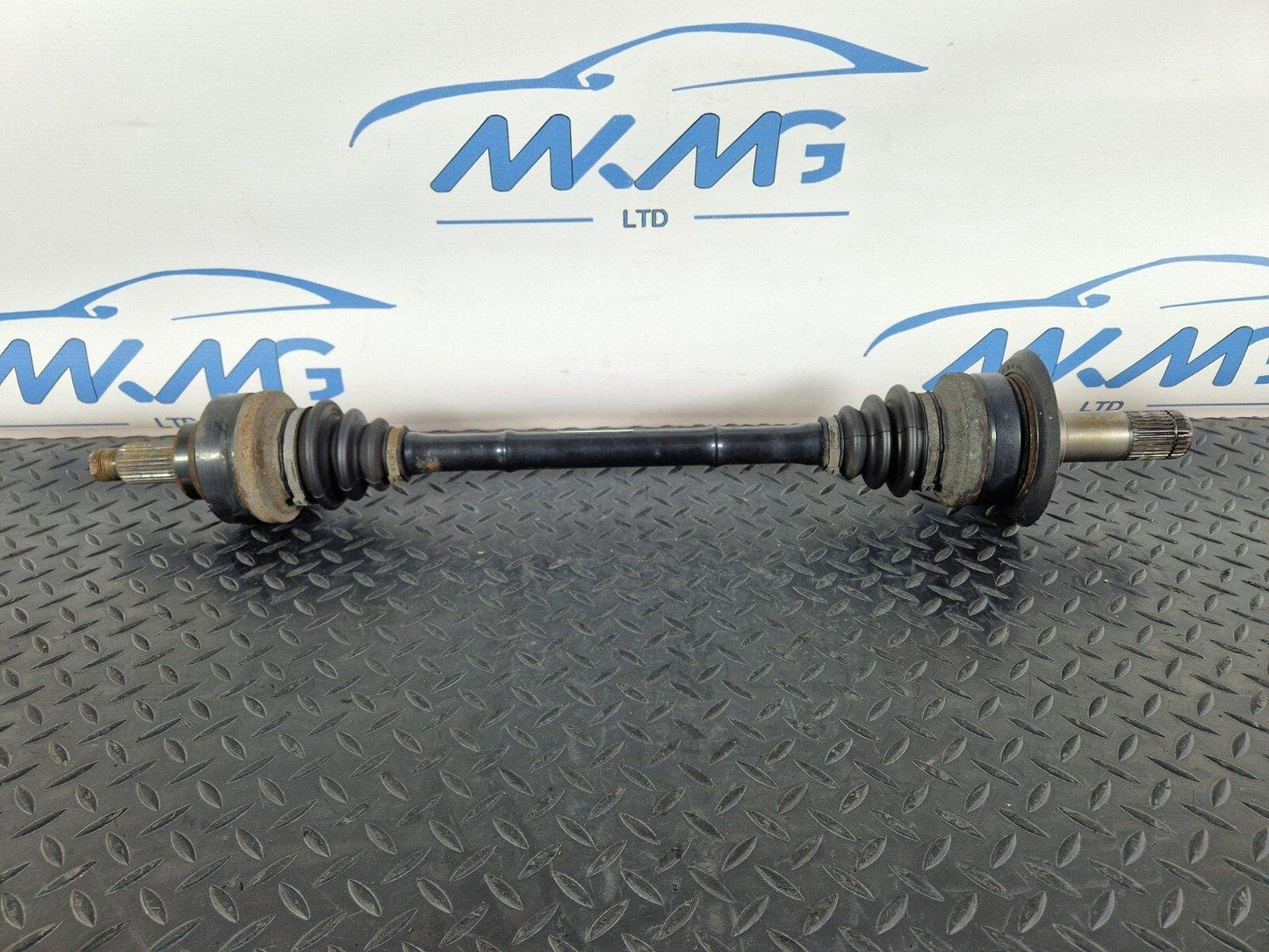 12-18 BMW 3 SERIES F30 LCI GENUINE OEM REAR LEFT SIDE N/S DRIVESHAFT 7597689