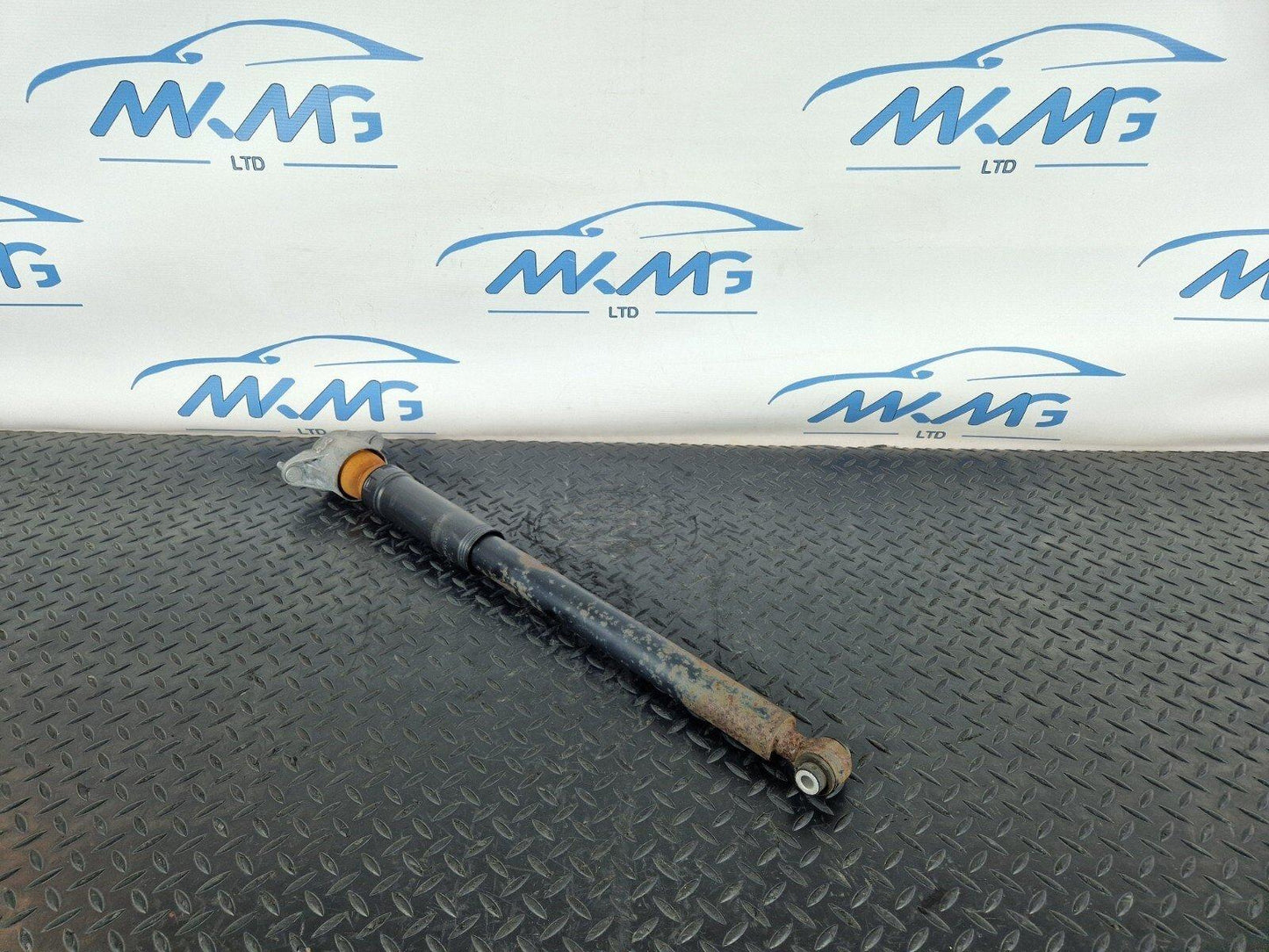 14-19 MERCEDES BENZ GLA X156 REAR SHOCK ABSORBER FITS LEFT & RIGHT A2043260598