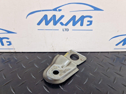 16-19 AUDI A4 B9 GENUINE OEM FRONT LEFT N/S FENDER MOUNT BRACKET 8W0821467