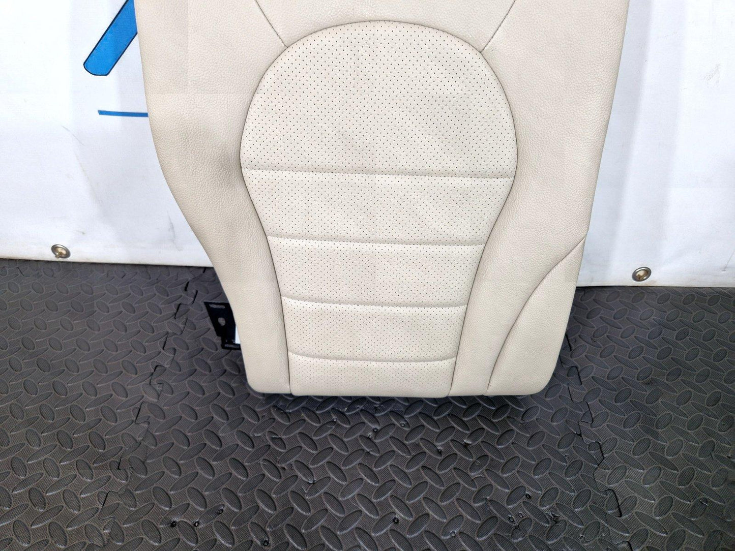 14-21 MERCEDES C CLASS SALOON W205 REAR RIGHT O/S LEATHER SEAT BACKREST BEIGE