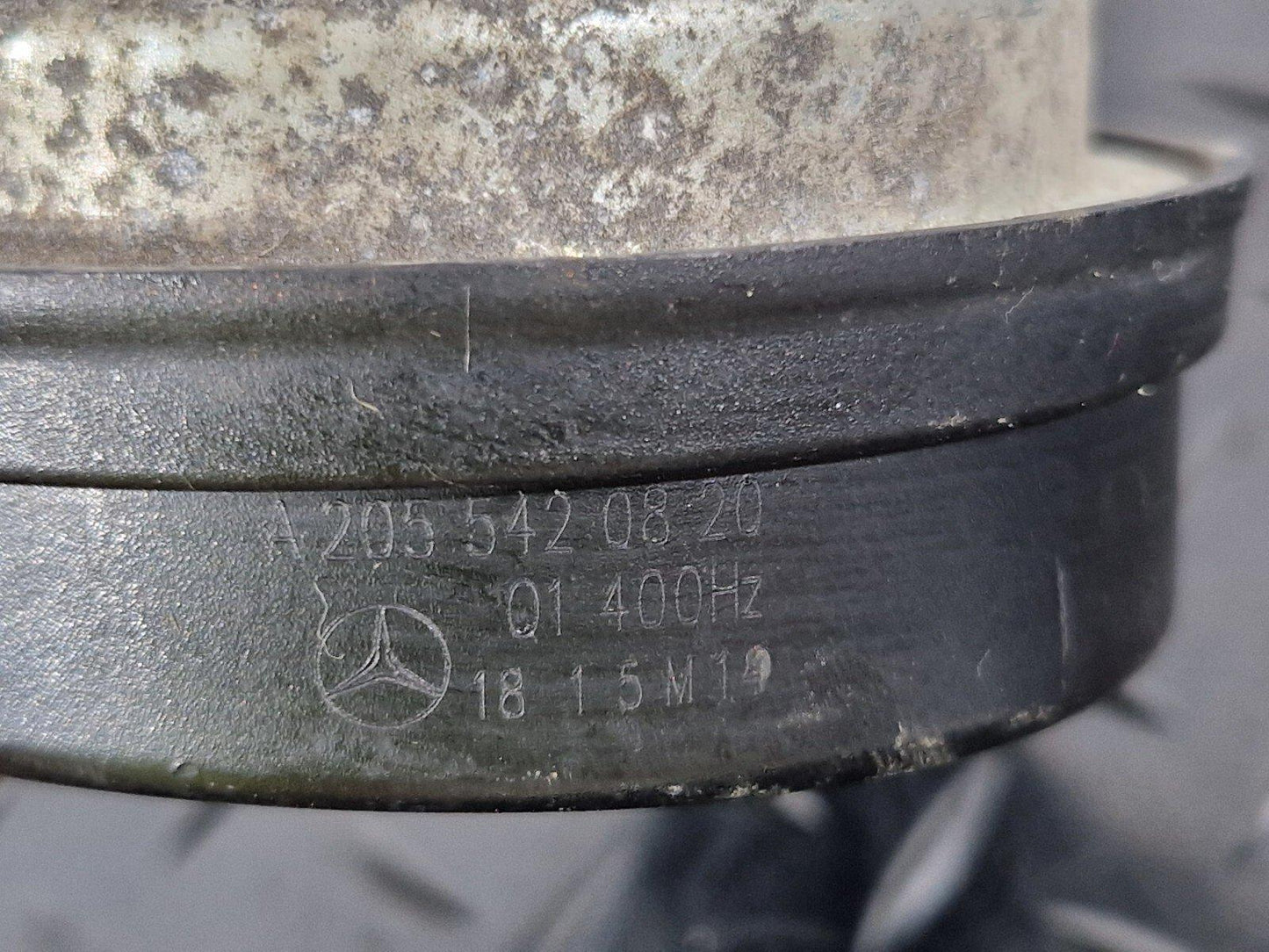 14-21 MERCEDES BENZ C350e W205 HIGH LOW TONE PITCH HORN A2055420820
