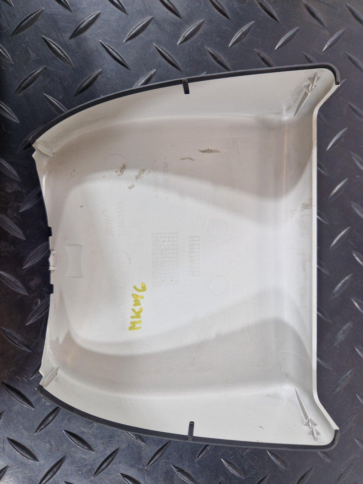 12-18 AUDI A6 C7 INTERIOR REAR VIEW MIRROR COVER 4G0907299 DAMAGED