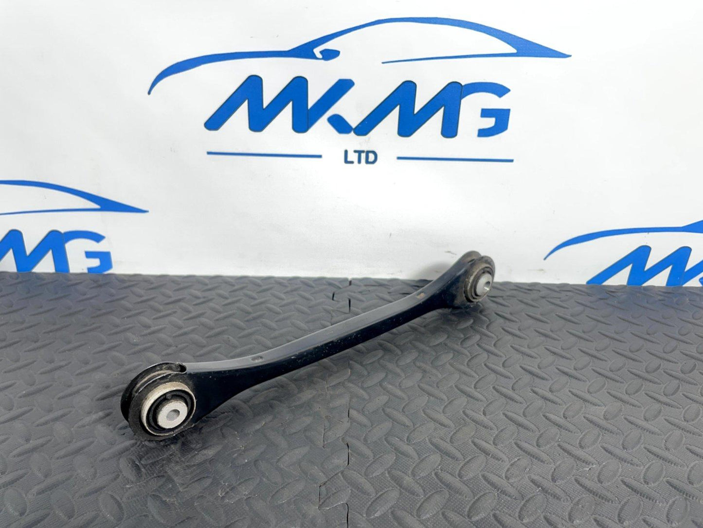16-19 AUDI A4 B9 GENUINE REAR RIGHT OR LEFT CONTROL ARM 4M0505425D 4M0505292D
