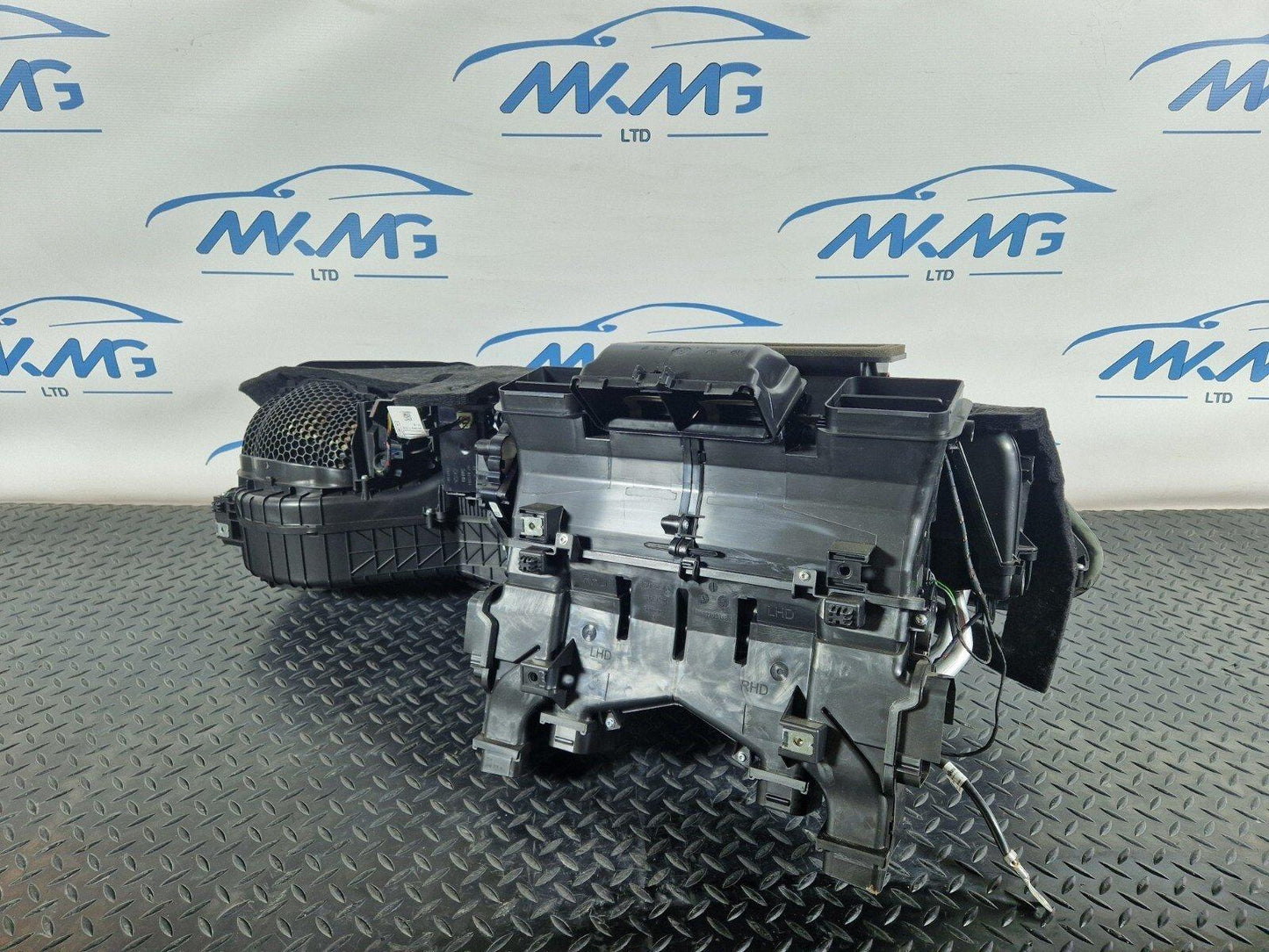 14-21 MERCEDES C-CLASS W205 INTERIOR HEATER MATRIX CORE & A/C CONTROL MODULE
