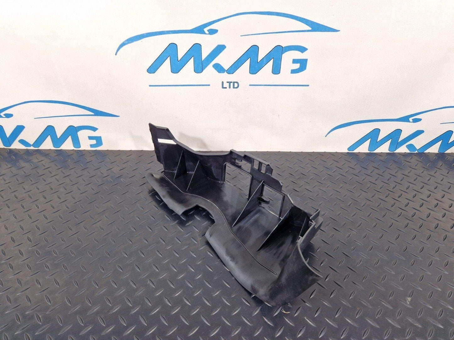 18ON MERCEDES BENZ SPRINTER W907 RIGHT SIDE MOUNTING CONSOLE BRACKET A9078802500