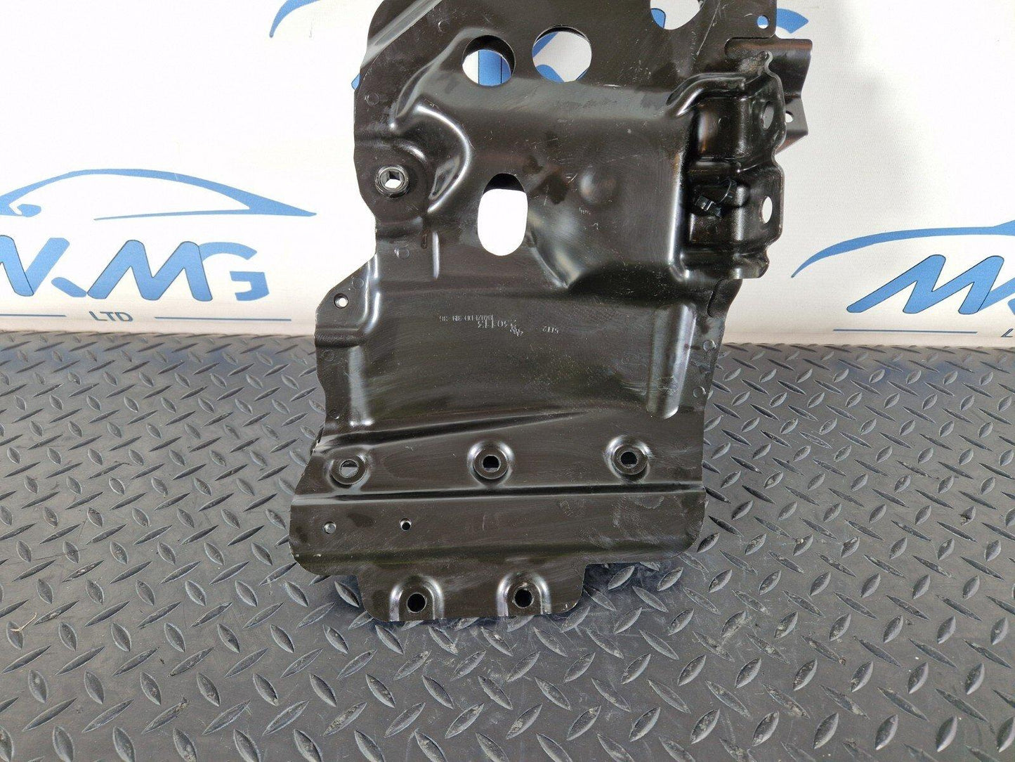 12-17 AUDI S5 CONVERTIBLE REAR RIGHT ROOF MOUNT BRACKET 104021DD31936