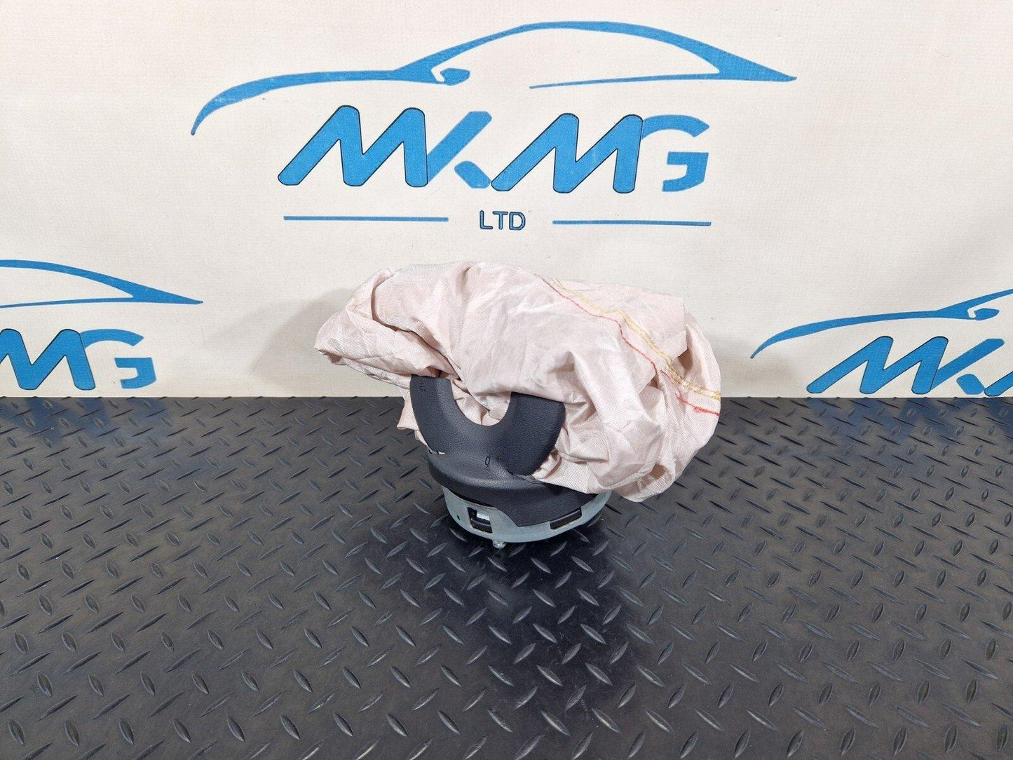 12-18 BMW 3 SERIES F30 LCI GENUINE STEERING WHEEL SRS SAFETY BAG 9220601