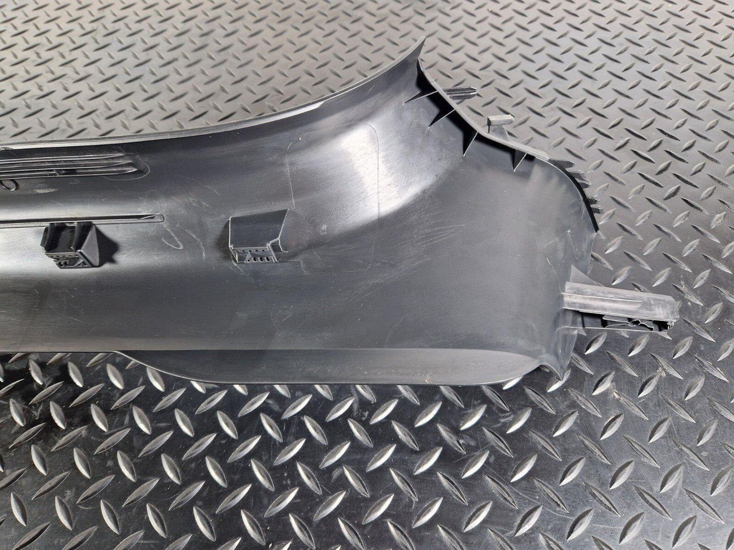 16-24 AUDI A5 F5 CONVERTIBLE LEFT DOOR SILL COVER 8W7853905A