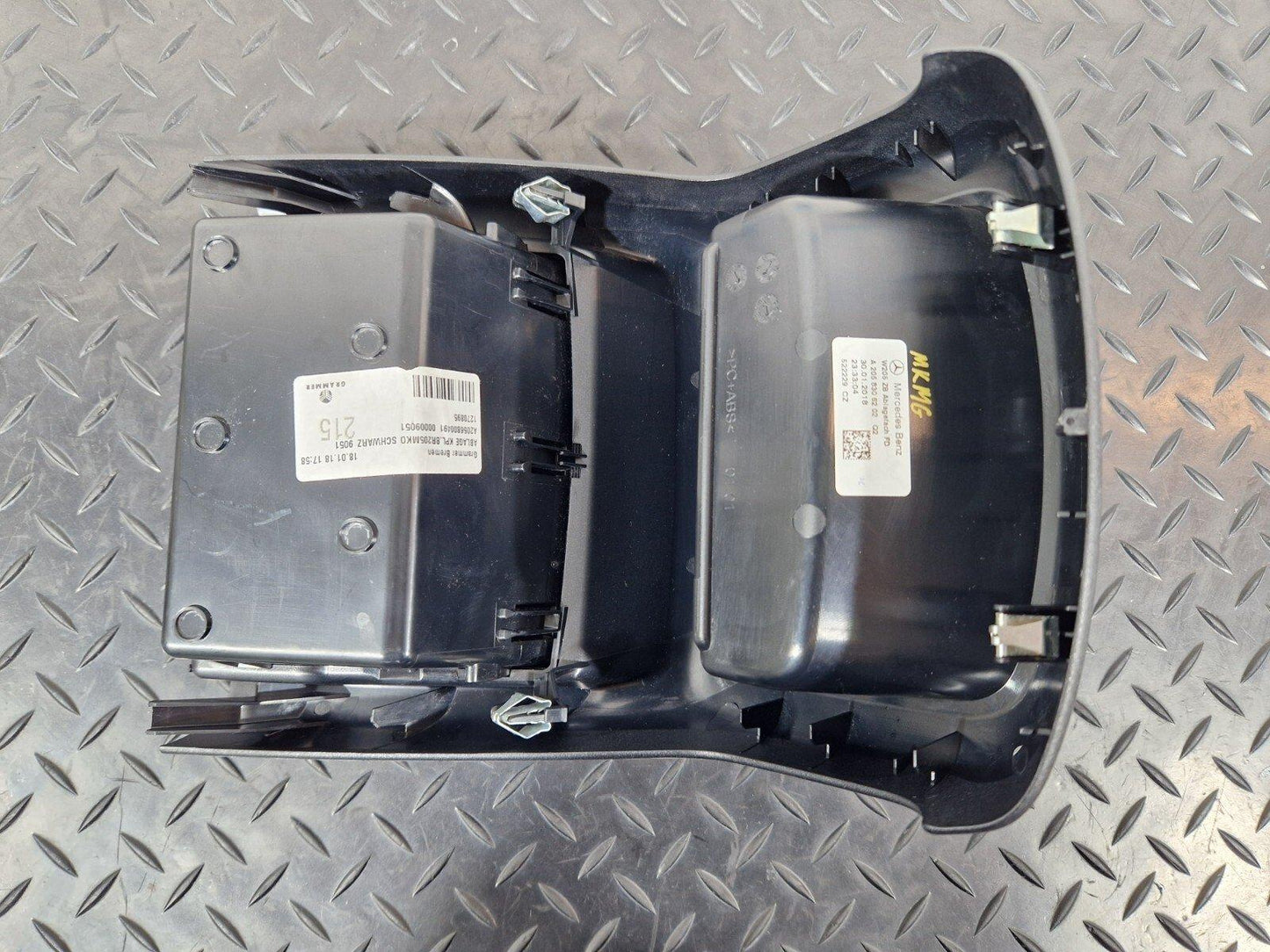 14-21 MERCEDES BENZ W205 OEM CENTRE CONSOLE REAR COMPARTMENT STORAGE A2058306202
