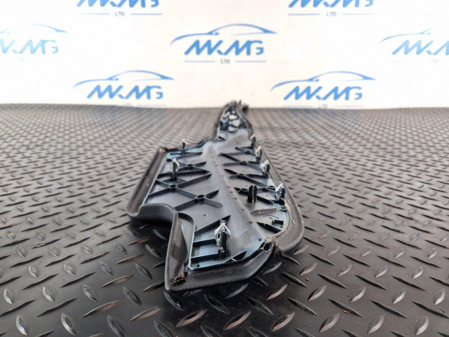 11-18 BMW 6 SERIES F13 CENTER CONSOLE RIGHT SIDE O/S TRIM PANEL 9228822 9197158