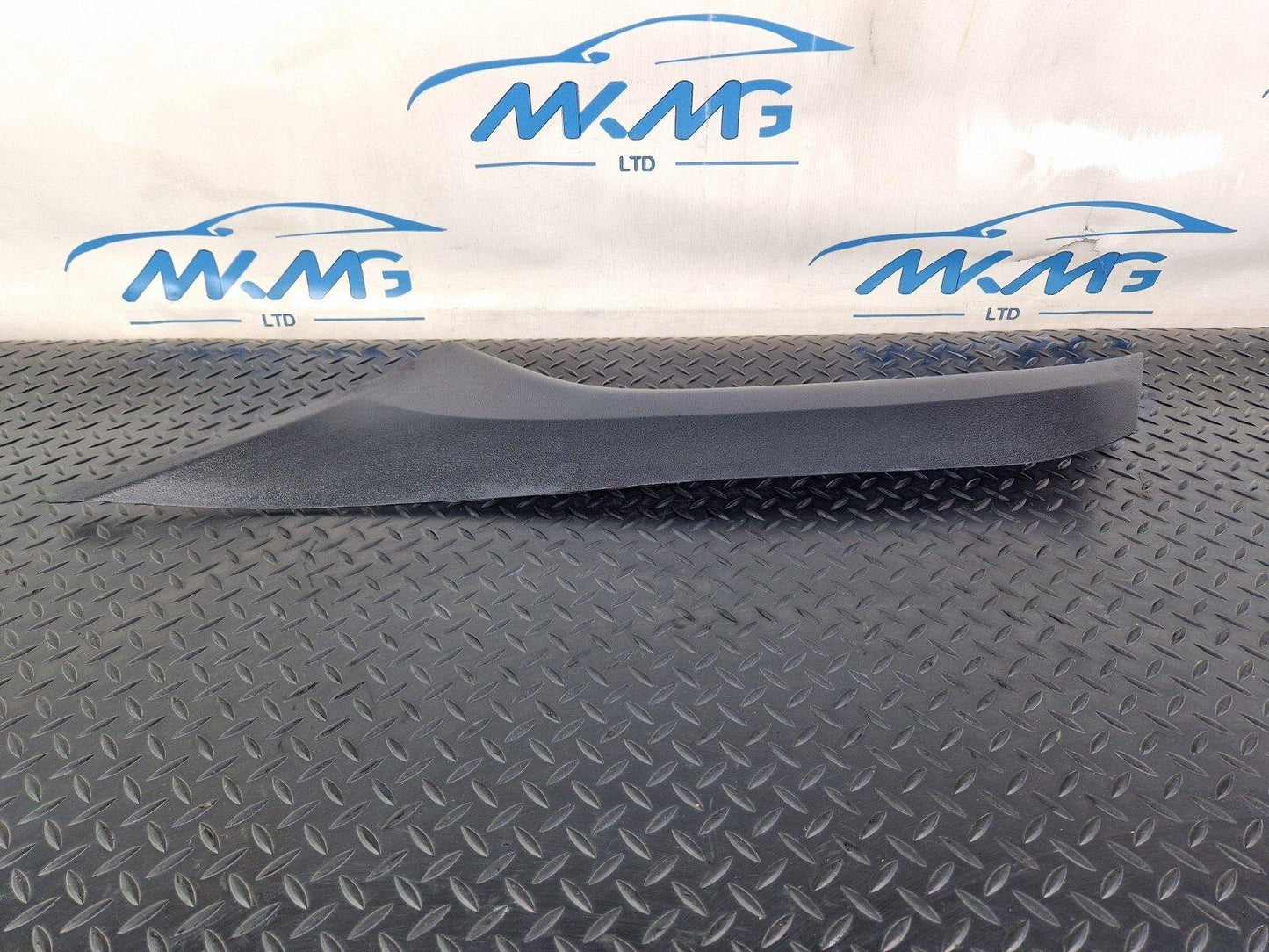 18-ON MERCEDES BENZ SPRINTER W907 FRONT LEFT A-PILLAR TRIM COVER A9076901000