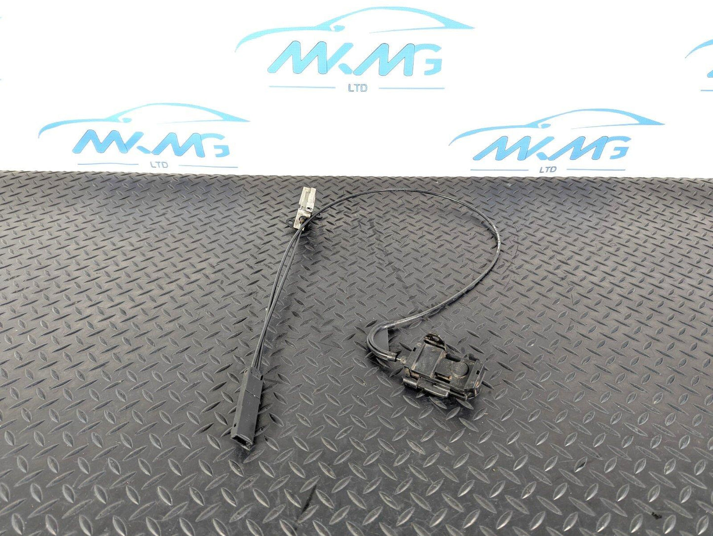 11-19 MERCEDES BENZ ML W166 GENUINE OEM BONNET LATCH & RELEASE CABLE A2048703158