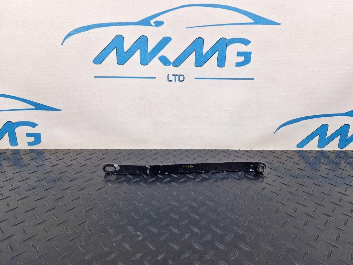 14-21 MERCEDES BENZ C200d W205 REINFORCEMENT RADIATOR SUPPORT STRUT A2056201700