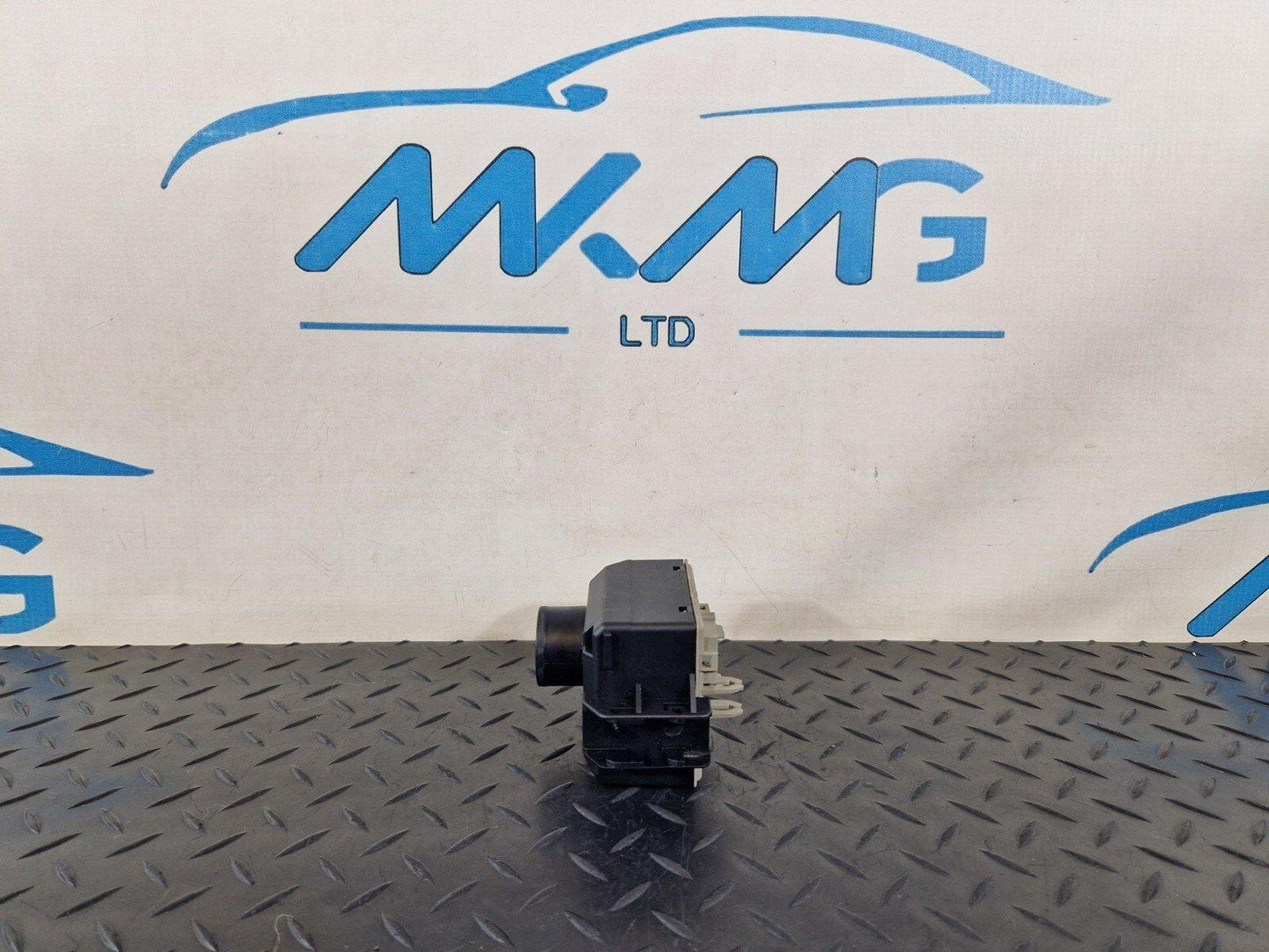 13-19 MERCEDES BENZ CLA C117 AMG OEM IGNITION SWITCH LOCK MODULE A2469055801