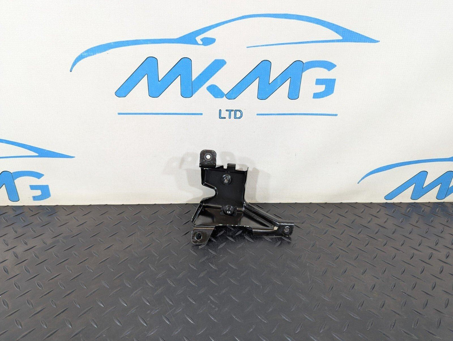 10-17 AUDI A8 4H GENUINE BONNET LOCK CATCH LATCH 4H0823425B