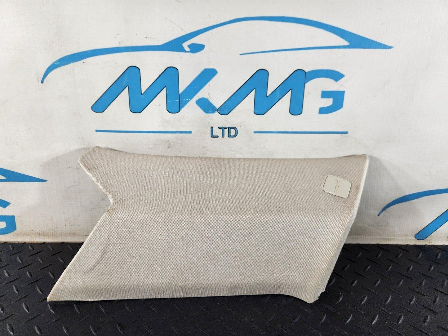 13-23 RANGE ROVER SPORT L494 RIGHT SIDE REAR C-PILLAR TRIM DK62-519A96-C