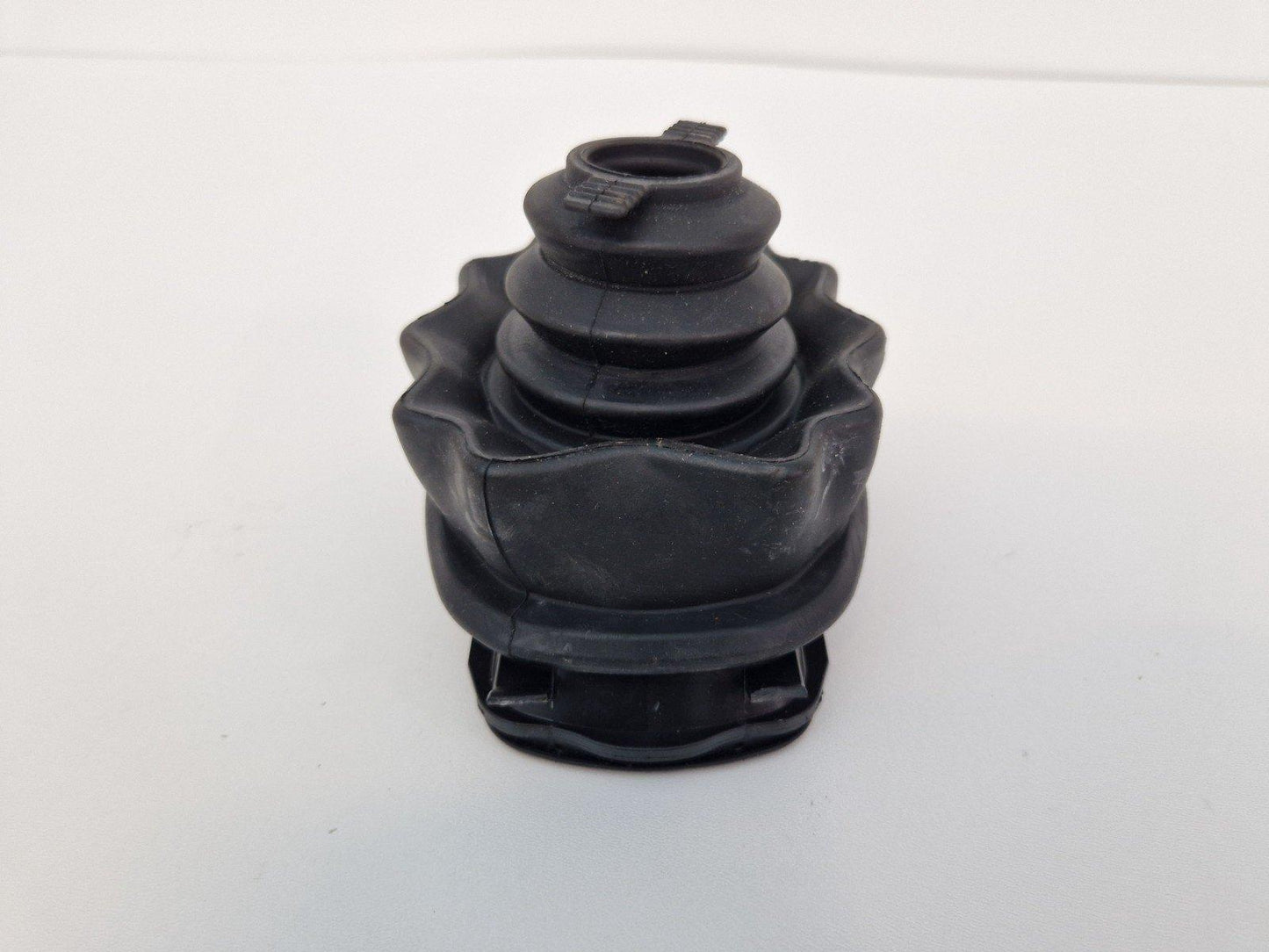 AUDI A4 8W B9 16-ON GEARSTICK RUBBER SEAL TRIM 8W0711406