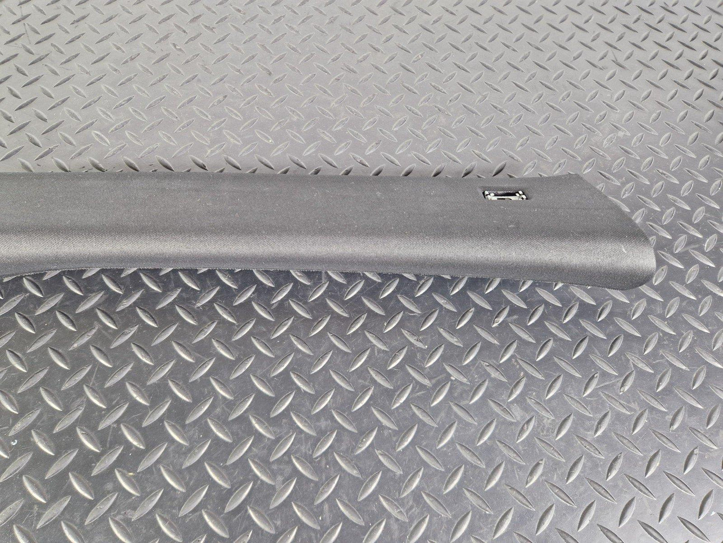 10-13 BMW X5 E70 LCI GENUINE RIGHT O/S A COLUMN PILLAR TRIM 7129750