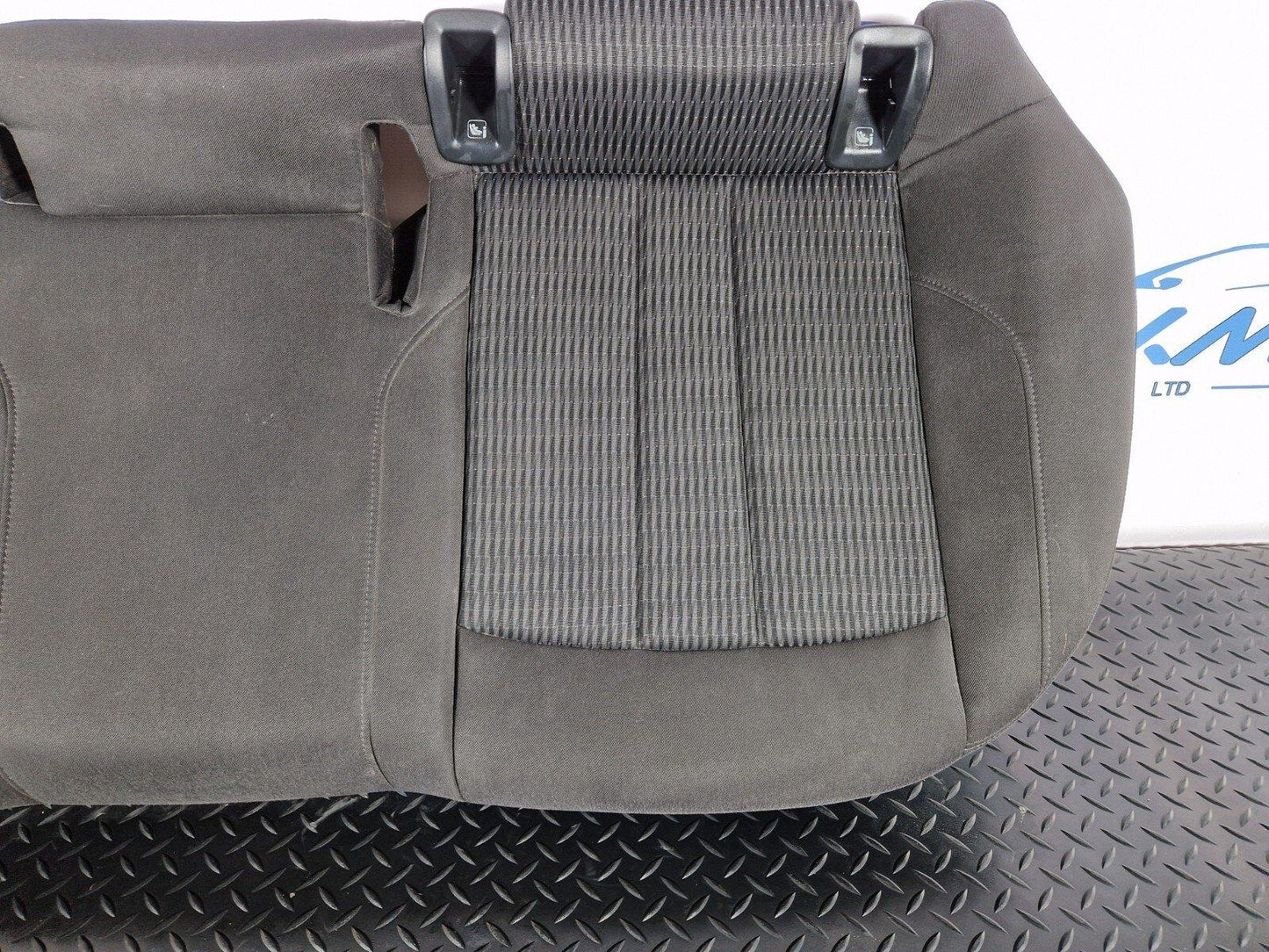 16-19 AUDI A4 B9 GENUINE REAR SEAT BENCH CLOTH 8W0885375A