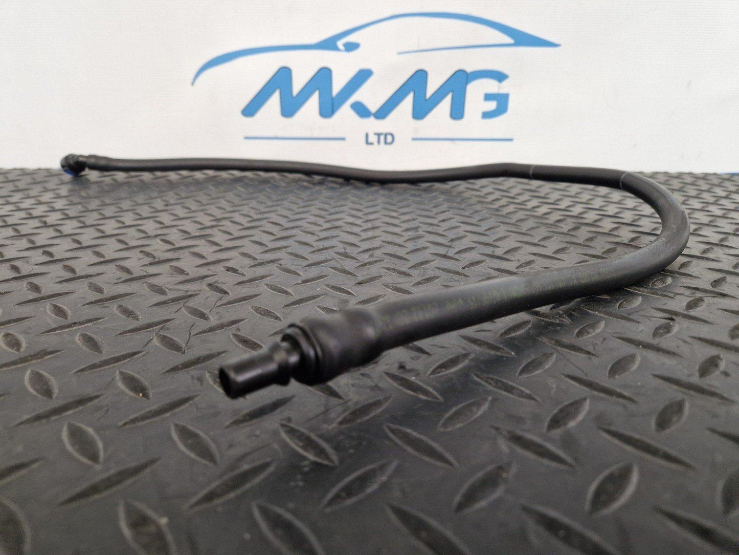 16-20 AUDI Q7 4M GENUINE HEADLIGHT WASHER HOSE 4M0955667