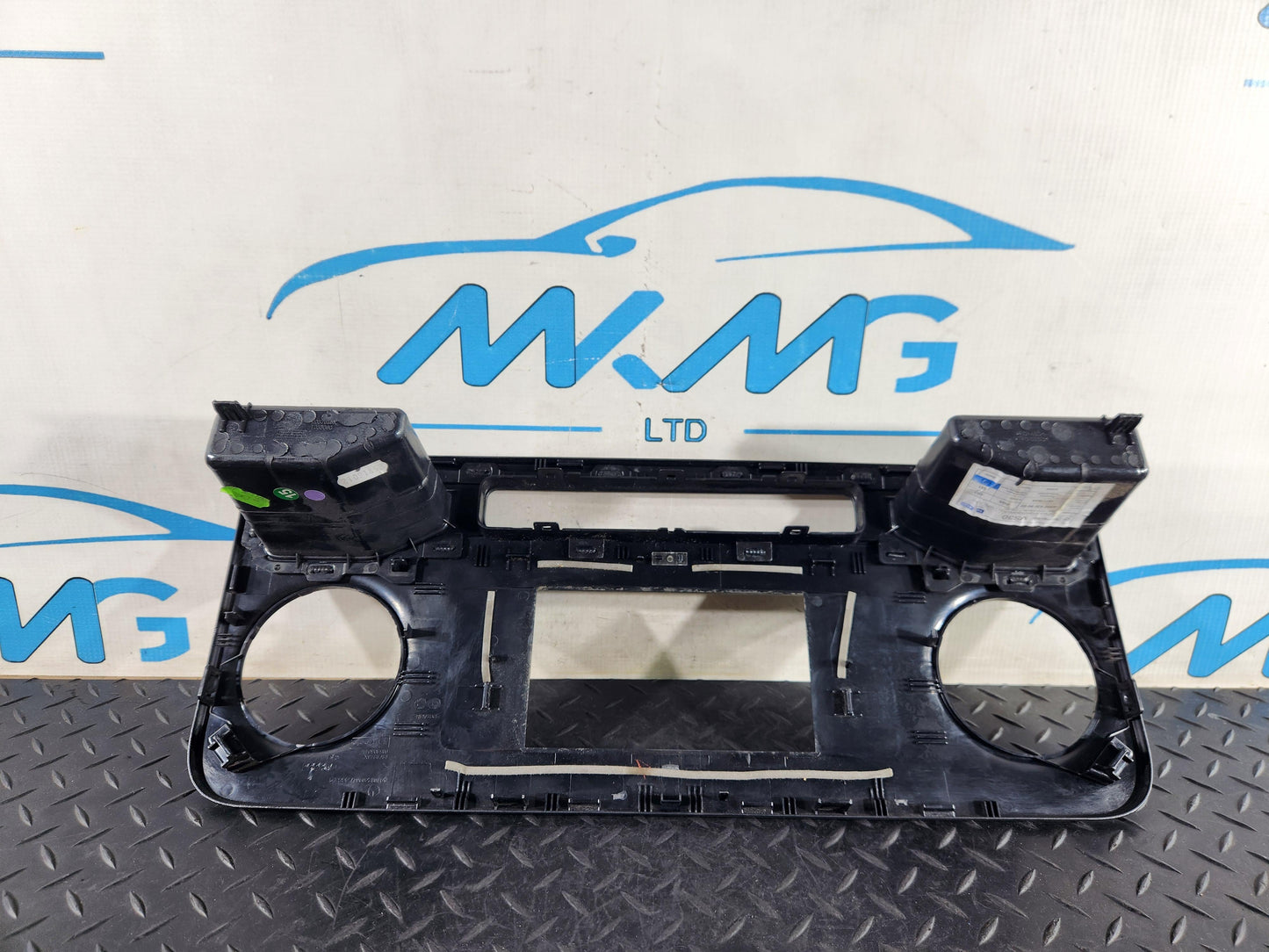 Mercedes-Benz Sprinter W907 Genuine Radio Music Multifunction Trim A9108209000