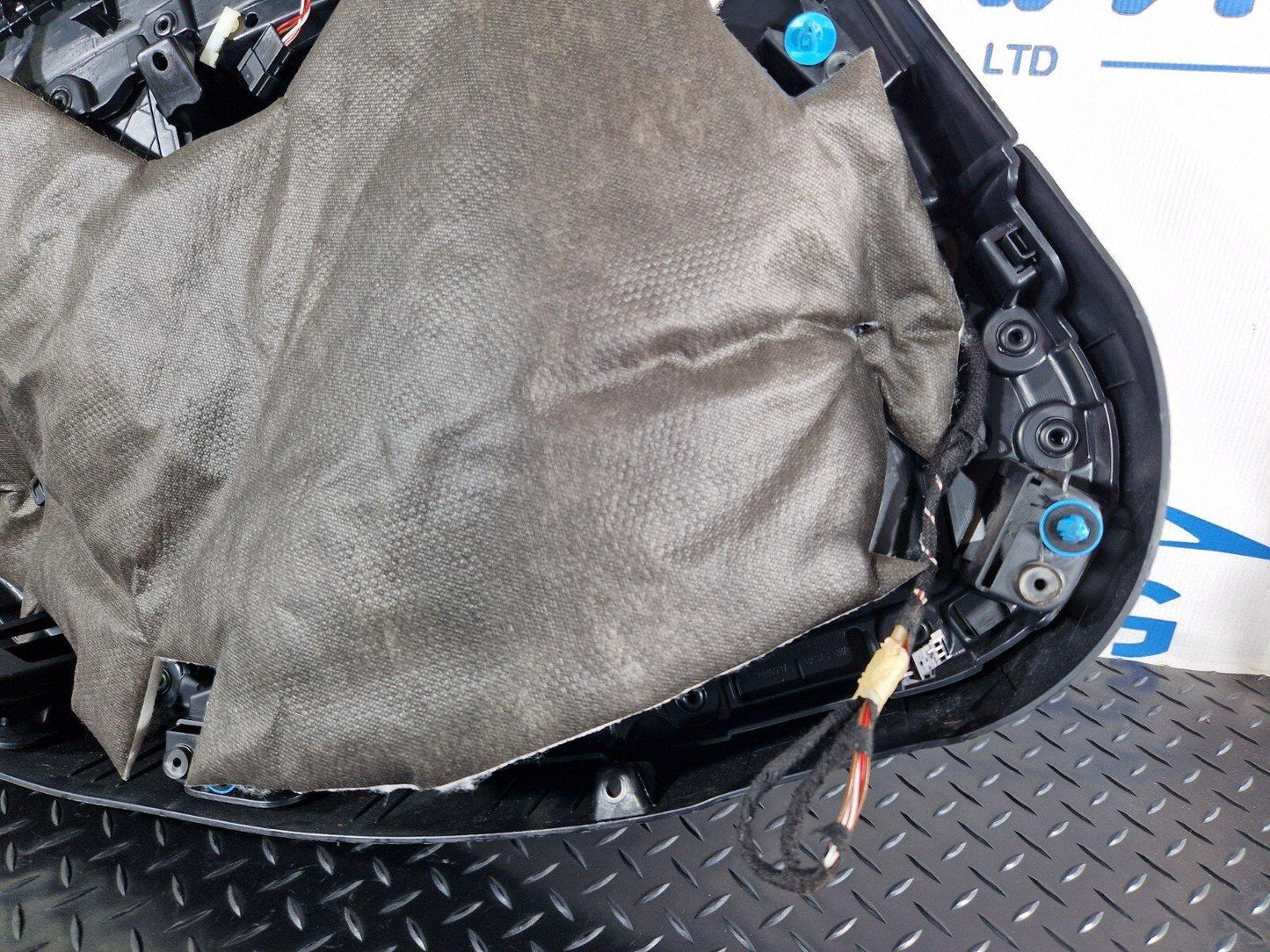 14-21 BMW 2 SERIES ACTIVE TOURER F45 GENUINE REAR RIGHT OSR DOOR CARD PANEL