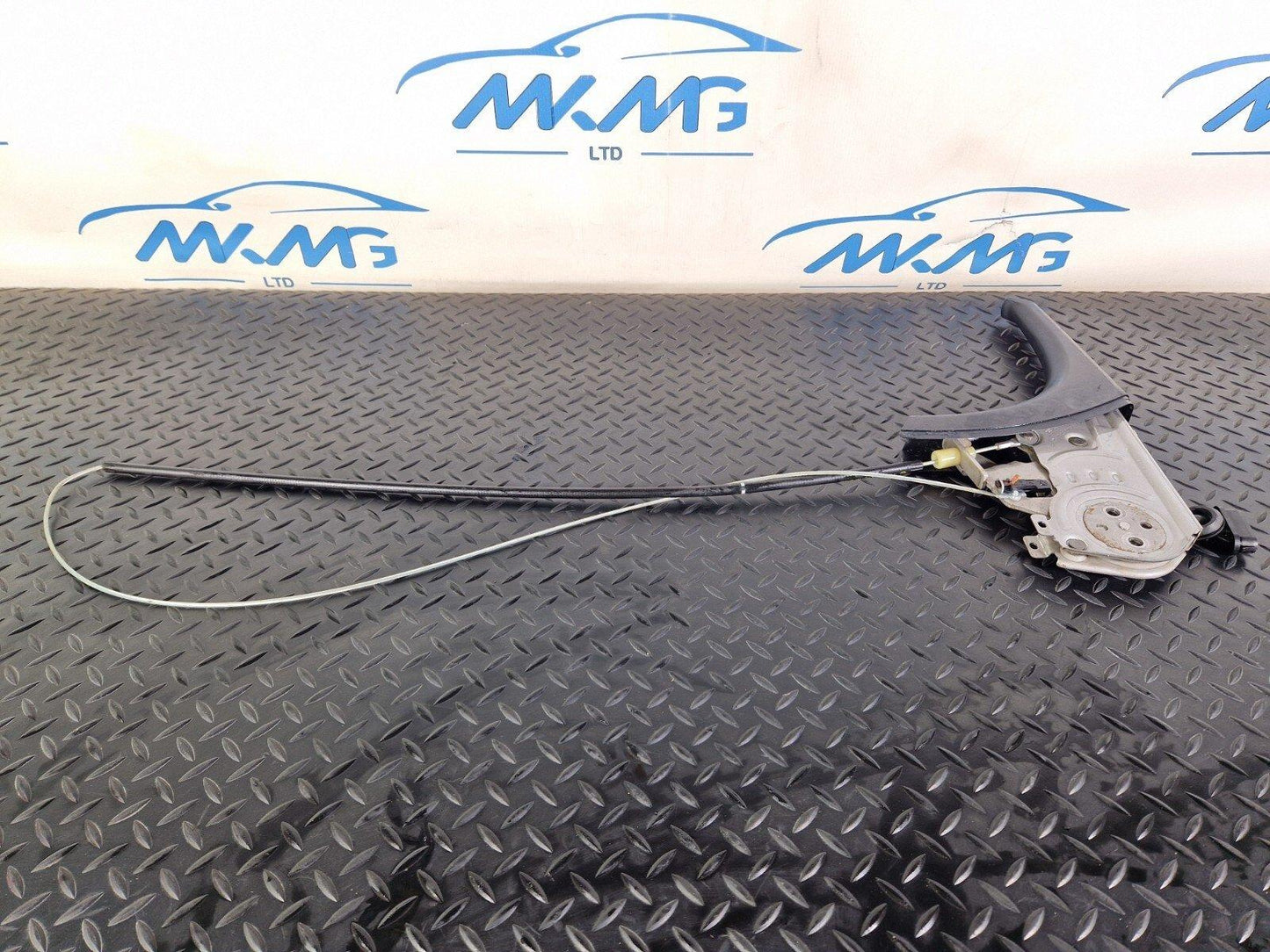 18-ON MERCEDES BENZ SPRINTER W907 W910 HANDBRAKE LEVER WITH CABLE A9064200212