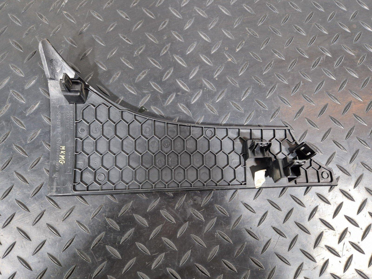 18-ON MERCEDES BENZ SPRINTER W907 DASHBOARD COVER LEFT LOWER TRIM A9106803000