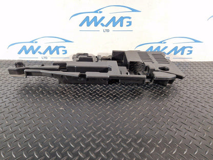 19-ON MERCEDES BENZ B CLASS W247 SERVICE TOOL KIT HOLDER A1778902100